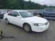 2000 Toyota Camry CE z VIN 4T1BG28K1YU935002, wystawiony jako IAAI lot #42928041 z przebiegiem 270 885 mil mil oraz . Historia ofert i sprzedaży dostępna na DreamBid. Obrazek 1.