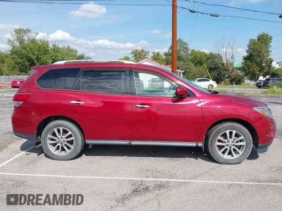 2014 Nissan Pathfinder SV z VIN 5N1AR2MN8EC732048, wystawiony jako IAAI lot #43437592 z przebiegiem 133 609 mil mil oraz . Historia ofert i sprzedaży dostępna na DreamBid. Obrazek 14.