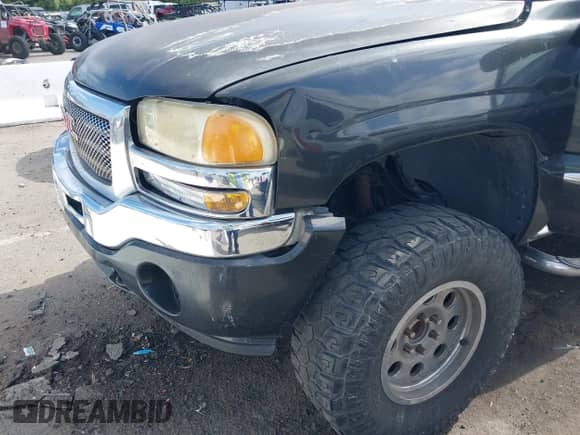 2005 GMC Sierra 1500 SLE с VIN 2GTEC19T151262217, выставлен на аукционе IAAI как лот 42430424 с пробегом 250 214 миль миль и . История ставок и продаж доступна на DreamBid. Изображение 13.