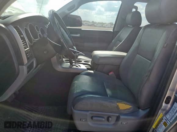 2013 Toyota Tundra Platinum с VIN 5TFFY5F10DX145553, выставлен на аукционе Copart как лот 82311405 с пробегом 142 592 миль миль и Списание • Salvage title. История ставок и продаж доступна на DreamBid. Изображение 7.