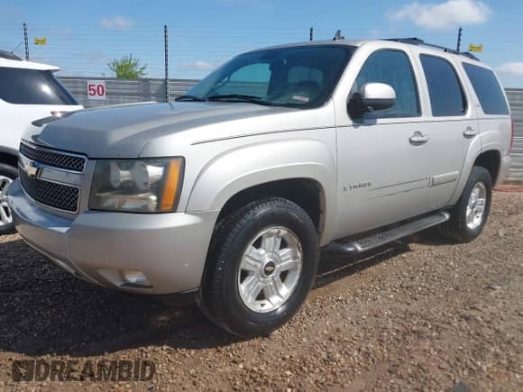 2009 Chevrolet Tahoe 2LT z VIN 1GNFK23039R211589, wystawiony jako IAAI lot #42142885 z przebiegiem 276 891 mil mil oraz . Historia ofert i sprzedaży dostępna na DreamBid. Obrazek 2.