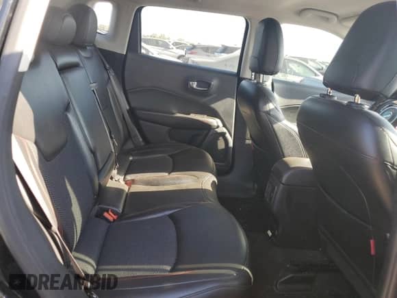 2020 Jeep Compass Trailhawk с VIN 3C4NJDDB8LT220967, выставлен на аукционе Copart как лот 71672895 с пробегом 92 890 миль миль и Списание • Salvage title. История ставок и продаж доступна на DreamBid. Изображение 10.