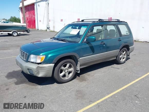 2001 Subaru Forester S with VIN JF1SF65541H751593, listed as a IAAI auction lot 42655009 with 238,185 mi miles and . Bid and sale history available at DreamBid. Image 2.