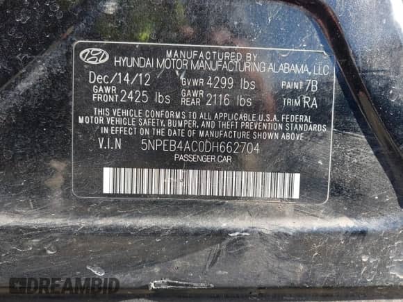 2013 Hyundai Sonata GLS z VIN 5NPEB4AC0DH662704, wystawiony jako IAAI lot #43083972 z przebiegiem 207 226 mil mil oraz . Historia ofert i sprzedaży dostępna na DreamBid. Obrazek 9.