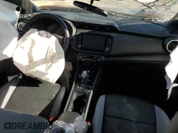 2024 Nissan Kicks SR с VIN 3N1CP5DV2RL538360, выставлен на аукционе Copart как лот 52402865 с пробегом Не указан миль и На запчасти • Non repairable. История ставок и продаж доступна на DreamBid. Изображение 8.