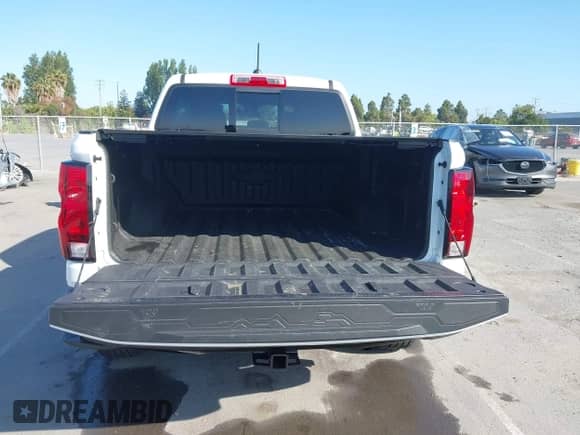 2024 Chevrolet Colorado 4WD Trail Boss с VIN 1GCPTEEK5R1117187, выставлен на аукционе IAAI как лот 42355825 с пробегом 10 837 миль миль и . История ставок и продаж доступна на DreamBid. Изображение 16.