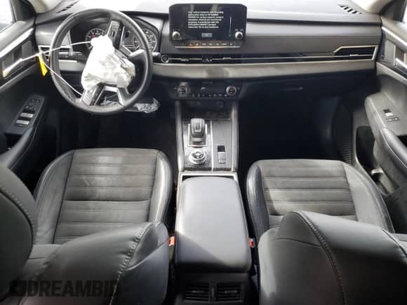 2023 Mitsubishi Outlander SE with VIN JA4J4UA80PZ038607, listed as a Copart auction lot 90882795 with 61,314 mi miles and Salvage title. Bid and sale history available at DreamBid. Image 8.