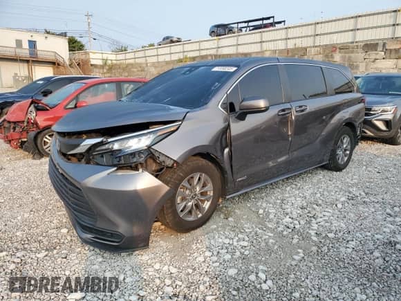 2021 Toyota Sienna LE with VIN 5TDKSKFC2MS019491, listed as a Copart auction lot 71558245 with 71,287 mi miles and Salvage title. Bid and sale history available at DreamBid. Image 1.