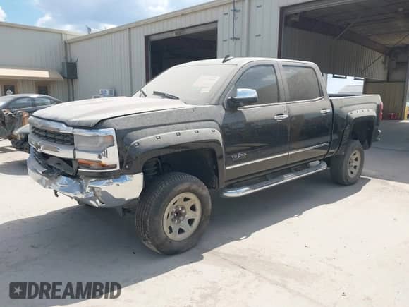 2016 Chevrolet Silverado 1500 LT z VIN 3GCPCREC7GG270152, wystawiony jako IAAI lot #43135646 z przebiegiem 211 866 mil mil oraz . Historia ofert i sprzedaży dostępna na DreamBid. Obrazek 2.