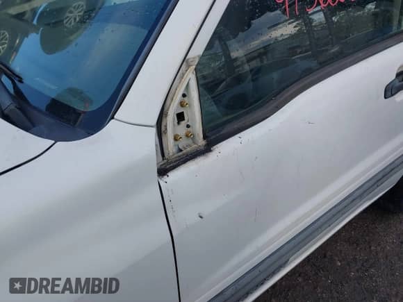 2000 Chevrolet Tracker with VIN 2CNBE18C3Y6920718, listed as a IAAI auction lot 41566833 with 157,316 mi miles and . Bid and sale history available at DreamBid. Image 12.
