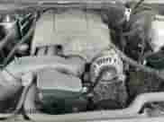 2010 Chevrolet Suburban LT z VIN 1GNUCJE03AR238548, wystawiony jako IAAI lot #42104596 z przebiegiem 153 959 mil mil oraz . Historia ofert i sprzedaży dostępna na DreamBid. Obrazek 19.