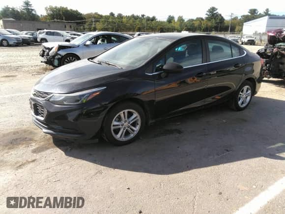 2017 Chevrolet Cruze LT с VIN 1G1BE5SMXH7197701, выставлен на аукционе IAAI как лот 43202080 с пробегом Не указан миль и . История ставок и продаж доступна на DreamBid. Изображение 2.