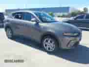 2024 Dodge Hornet R/T z VIN ZACPDFCW9R3A33003, wystawiony jako IAAI lot #42021334 z przebiegiem 31 154 mil mil oraz . Historia ofert i sprzedaży dostępna na DreamBid. Obrazek 1.