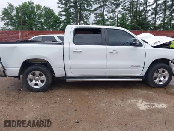 2021 Ram 1500 Lone Star с VIN 1C6SRFFTXMN744336, выставлен на аукционе IAAI как лот 42200189 с пробегом 82 801 миль миль и . История ставок и продаж доступна на DreamBid. Изображение 14.