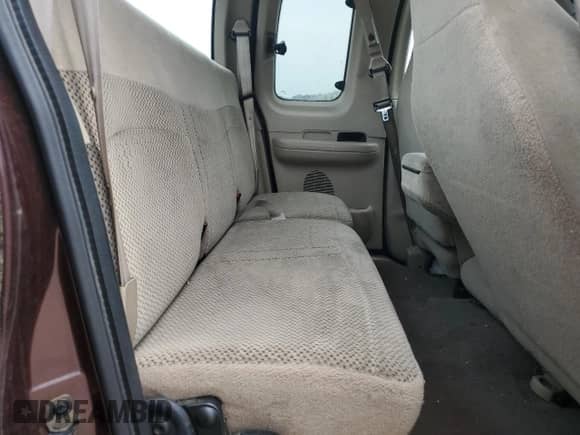 2000 Ford F-150 XL z VIN 1FTRX17W6YKA86613, wystawiony jako Copart lot #57295085 z przebiegiem Nie podano mil oraz Czysty tytuł • Clean title. Historia ofert i sprzedaży dostępna na DreamBid. Obrazek 10.