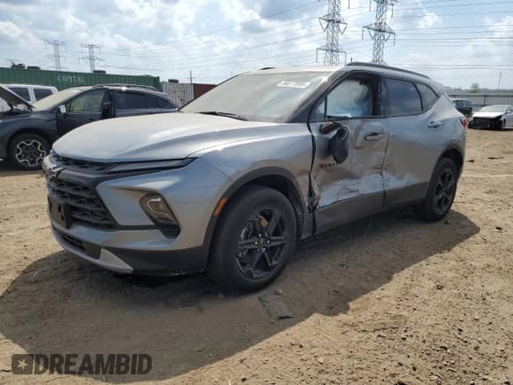 2025 Chevrolet Blazer LT с VIN 3GNKBJRS5SS137869, выставлен на аукционе Copart как лот 56577895 с пробегом 7 019 миль миль и Списание • Salvage title. История ставок и продаж доступна на DreamBid. Изображение 1.