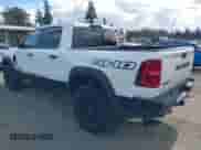 2025 Ram 1500 RHO с VIN 1C6SRFUP4SN621540, выставлен на аукционе IAAI как лот 43355998 с пробегом 20 436 миль миль и . История ставок и продаж доступна на DreamBid. Изображение 3.