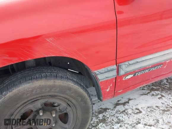 2000 Chevrolet Tracker с VIN 2CNBE186XY6906292, выставлен на аукционе IAAI как лот 41465770 с пробегом 149 874 миль миль и . История ставок и продаж доступна на DreamBid. Изображение 12.