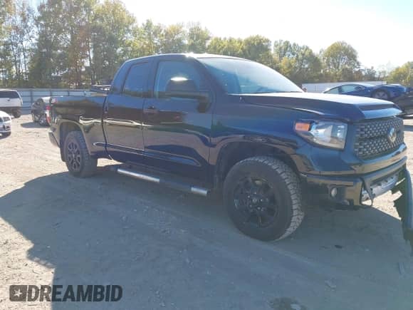 2020 Toyota Tundra SR с VIN 5TFUY5F14LX892921, выставлен на аукционе IAAI как лот 43393983 с пробегом 76 776 миль миль и . История ставок и продаж доступна на DreamBid. Изображение 1.