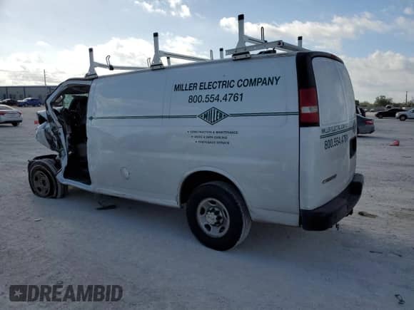 2023 Chevrolet Express Cargo с VIN 1GCWGAFP2P1212130, выставлен на аукционе Copart как лот 45228605 с пробегом Не указан миль и На запчасти • Non repairable. История ставок и продаж доступна на DreamBid. Изображение 2.