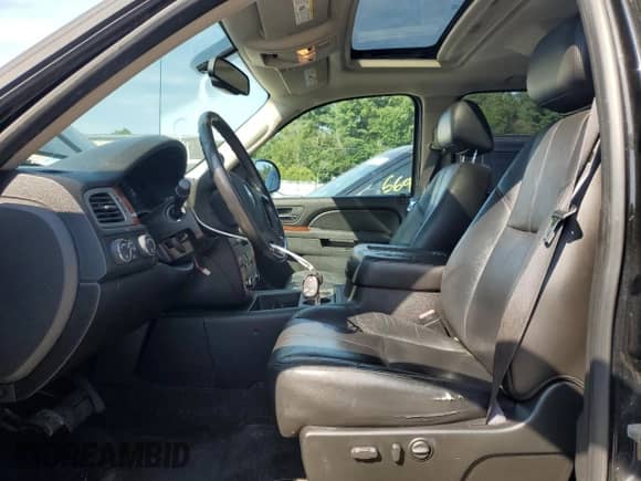 2010 Chevrolet Silverado 1500 LTZ с VIN 3GCRKTE30AG112865, выставлен на аукционе Copart как лот 67021155 с пробегом 164 797 миль миль и Чистый • Clean title. История ставок и продаж доступна на DreamBid. Изображение 7.