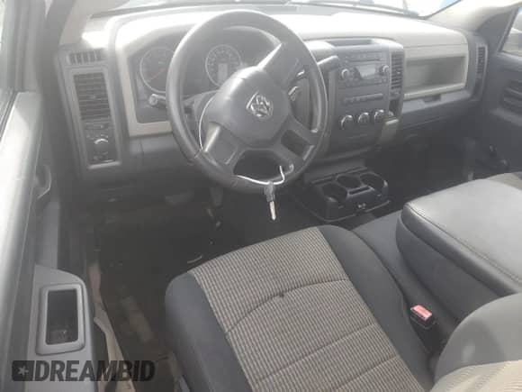 2011 Ram 1500 ST z VIN 3D7JB1EK8BG632408, wystawiony jako Copart lot #54150995 z przebiegiem 163 986 mil mil oraz Szkoda całkowita • Salvage title. Historia ofert i sprzedaży dostępna na DreamBid. Obrazek 8.