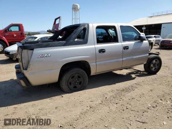 2005 Chevrolet Avalanche Z66 с VIN 3GNEC12Z75G296711, выставлен на аукционе Copart как лот 66523795 с пробегом Не указан миль и Чистый • Clean title. История ставок и продаж доступна на DreamBid. Изображение 3.