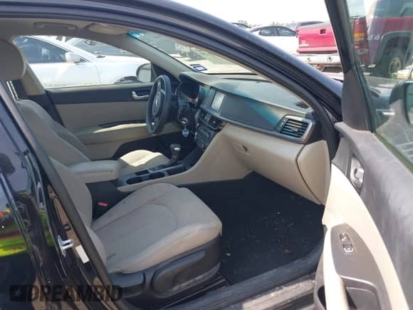 2018 Kia Optima LX с VIN 5XXGT4L37JG221999, выставлен на аукционе IAAI как лот 42937624 с пробегом 98 336 миль миль и . История ставок и продаж доступна на DreamBid. Изображение 5.