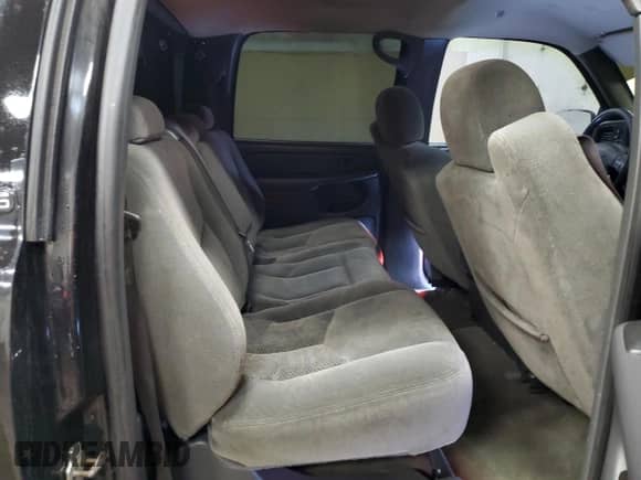 2005 Chevrolet Silverado 1500HD LT z VIN 1GCGK13U55F865225, wystawiony jako Copart lot #53612865 z przebiegiem 209 913 mil mil oraz Czysty tytuł • Clean title. Historia ofert i sprzedaży dostępna na DreamBid. Obrazek 10.