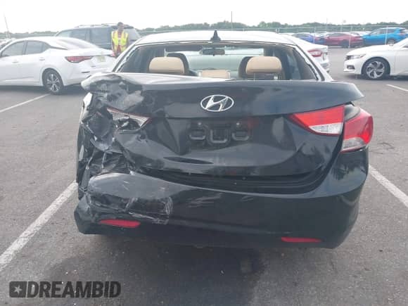 2011 Hyundai Elantra Limited с VIN KMHDH4AE1BU105794, выставлен на аукционе IAAI как лот 42760354 с пробегом 138 551 миль миль и . История ставок и продаж доступна на DreamBid. Изображение 16.