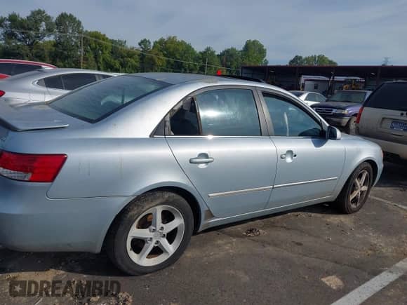 2006 Hyundai Sonata GLS with VIN 5NPEU46F16H116526, listed as a IAAI auction lot 43053343 with 233,478 mi miles and . Bid and sale history available at DreamBid. Image 6.