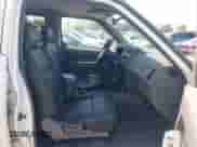 2000 Nissan Frontier XE с VIN 1N6ED27T9YC432759, выставлен на аукционе IAAI как лот 42930135 с пробегом 178 608 миль миль и . История ставок и продаж доступна на DreamBid. Изображение 5.