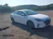 2019 Hyundai Elantra SEL z VIN 5NPD84LF4KH416866, wystawiony jako IAAI lot #42390177 z przebiegiem 15 833 mil mil oraz . Historia ofert i sprzedaży dostępna na DreamBid. Obrazek 1.