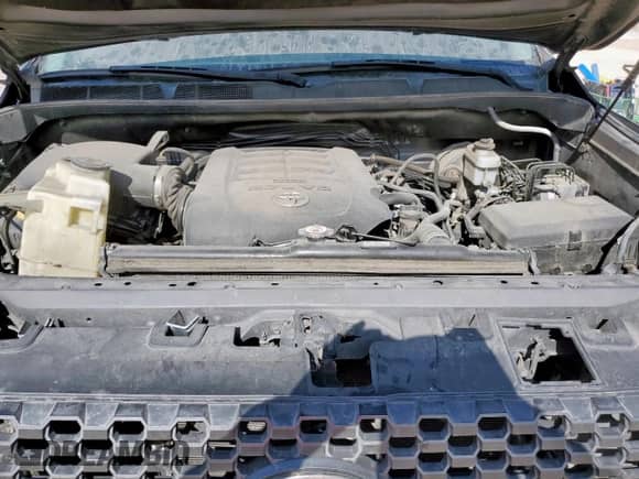 2020 Toyota Tundra SR5 with VIN 5TFDY5F15LX945111, listed as a Copart auction lot 70679165 with 147,342 mi miles and Salvage title. Bid and sale history available at DreamBid. Image 11.