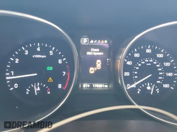 2017 Hyundai Santa Fe Ultimate с VIN 5XYZW4LA5HG447169, выставлен на аукционе Copart как лот 85535225 с пробегом 175 321 миль миль и Списание • Salvage title. История ставок и продаж доступна на DreamBid. Изображение 9.