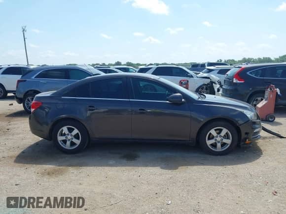 2016 Chevrolet Cruze LT с VIN 1G1PE5SB0G7229638, выставлен на аукционе IAAI как лот 42499940 с пробегом 84 081 миль миль и . История ставок и продаж доступна на DreamBid. Изображение 13.