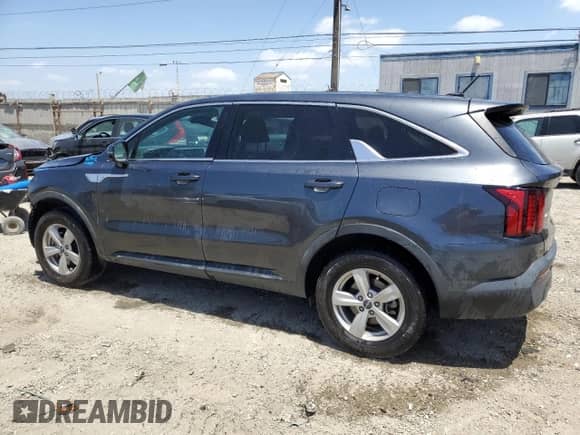 2022 Kia Sorento LX with VIN 5XYRGDLC4NG075169, listed as a Copart auction lot 57127925 with 75,902 mi miles and Salvage title. Bid and sale history available at DreamBid. Image 2.