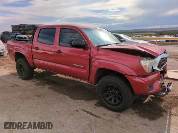 2013 Toyota Tacoma z VIN 3TMLU4EN9DM109881, wystawiony jako Copart lot #65328175 z przebiegiem 209 951 mil mil oraz Szkoda całkowita • Salvage title. Historia ofert i sprzedaży dostępna na DreamBid. Obrazek 4.