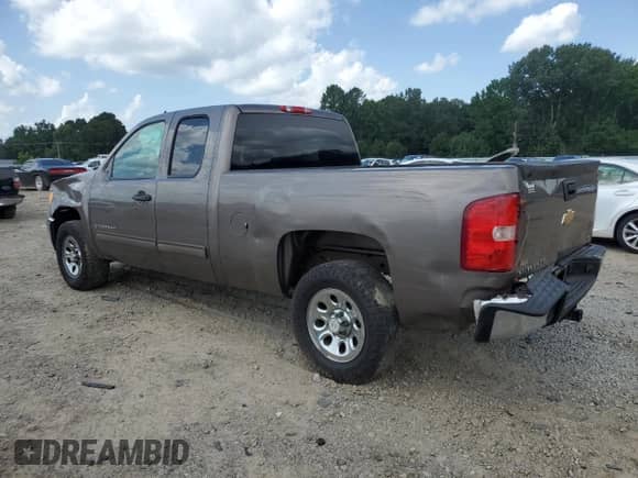 2012 Chevrolet Silverado 1500 LS z VIN 1GCRCREA5CZ251228, wystawiony jako Copart lot #64784515 z przebiegiem 236 651 mil mil oraz Szkoda całkowita • Salvage title. Historia ofert i sprzedaży dostępna na DreamBid. Obrazek 2.
