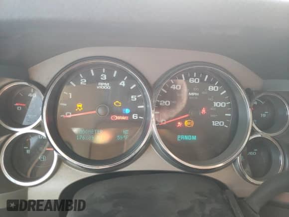 2012 Chevrolet Silverado 1500 LT z VIN 1GCRKSE71CZ286881, wystawiony jako Copart lot #68265835 z przebiegiem 176 289 mil mil oraz Szkoda całkowita • Salvage title. Historia ofert i sprzedaży dostępna na DreamBid. Obrazek 9.