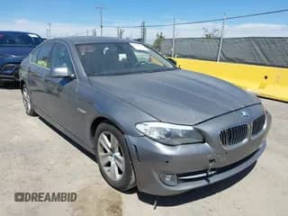 2012 BMW 5 Series 528i с VIN WBAXG5C59CDY28749, выставлен на аукционе IAAI как лот 42911552 с пробегом 167 221 миль миль и . История ставок и продаж доступна на DreamBid. Изображение 1.
