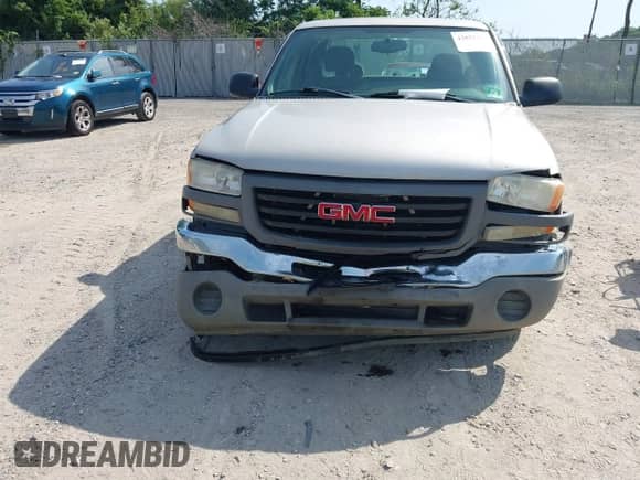 2006 GMC Sierra 1500 SLE1 z VIN 1GTEC19Z26Z272252, wystawiony jako IAAI lot #42852111 z przebiegiem 225 071 mil mil oraz . Historia ofert i sprzedaży dostępna na DreamBid. Obrazek 6.