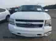 2010 Chevrolet Tahoe LTZ z VIN 1GNUCCE09AR108348, wystawiony jako IAAI lot #41839513 z przebiegiem 199 458 mil mil oraz . Historia ofert i sprzedaży dostępna na DreamBid. Obrazek 13.