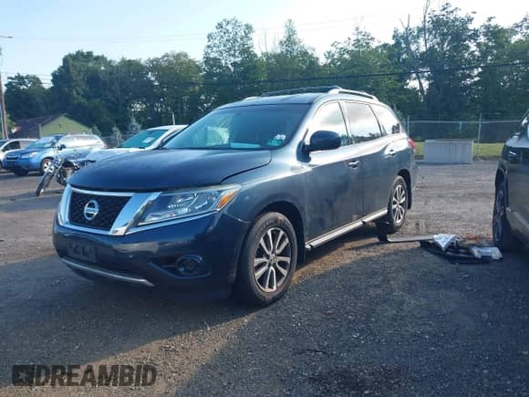 2016 Nissan Pathfinder Platinum with VIN 5N1AR2MM6GC651818, listed as a IAAI auction lot 42776811 with 180,619 mi miles and . Bid and sale history available at DreamBid. Image 2.