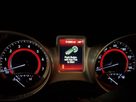 2019 Dodge Journey SE with VIN 3C4PDCBG5KT868984, listed as a Copart auction lot 70161695 with 210,593 mi miles and Salvage title. Bid and sale history available at DreamBid. Image 9.