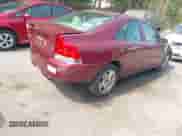 2005 Volvo S60 с VIN YV1RH592652455412, выставлен на аукционе IAAI как лот 42460357 с пробегом 260 051 миль миль и . История ставок и продаж доступна на DreamBid. Изображение 4.