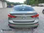 2017 Hyundai Elantra Sport z VIN KMHD04LB2HU360389, wystawiony jako Copart lot #64127135 z przebiegiem 102 533 mil mil oraz Szkoda całkowita • Salvage title. Historia ofert i sprzedaży dostępna na DreamBid. Obrazek 6.