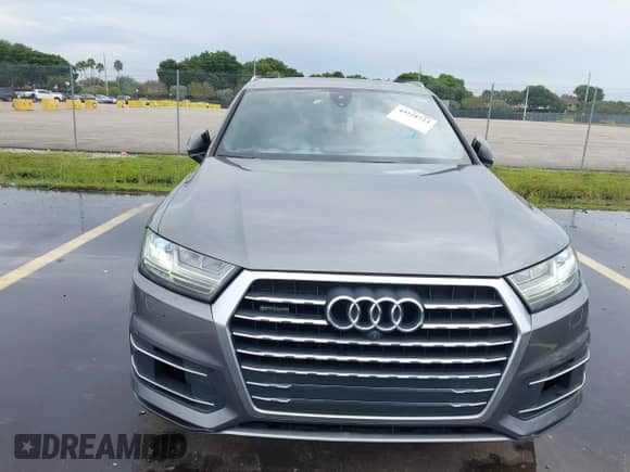2017 Audi Q7 Premium Plus с VIN WA1LAAF71HD014122, выставлен на аукционе IAAI как лот 43228723 с пробегом 107 448 миль миль и . История ставок и продаж доступна на DreamBid. Изображение 13.