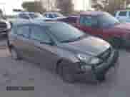 2014 Hyundai Accent GS z VIN KMHCT5AE6EU165851, wystawiony jako IAAI lot #41313636 z przebiegiem 161 054 mil mil oraz . Historia ofert i sprzedaży dostępna na DreamBid. Obrazek 1.