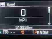 2015 Chevrolet Silverado 2500HD LTZ с VIN 1GC1KWEG7FF641157, выставлен на аукционе IAAI как лот 42294865 с пробегом 313 236 миль миль и . История ставок и продаж доступна на DreamBid. Изображение 15.